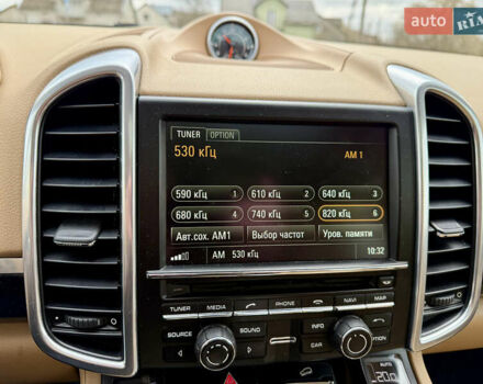 Чорний Порше Cayenne, об'ємом двигуна 3.6 л та пробігом 138 тис. км за 31000 $, фото 37 на Automoto.ua