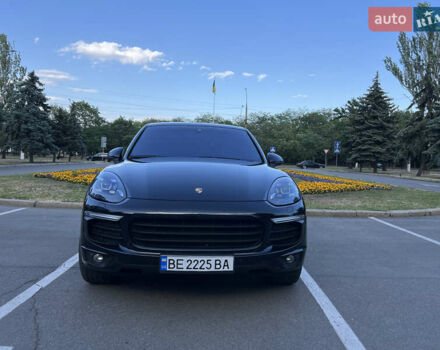 Черный Порше Каен, объемом двигателя 3 л и пробегом 248 тыс. км за 31000 $, фото 2 на Automoto.ua