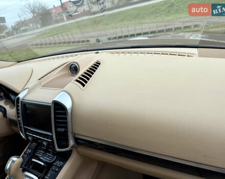 Чорний Порше Cayenne, об'ємом двигуна 3.6 л та пробігом 138 тис. км за 31000 $, фото 28 на Automoto.ua