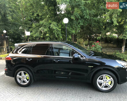 Черный Порше Каен, объемом двигателя 3 л и пробегом 110 тыс. км за 34000 $, фото 44 на Automoto.ua