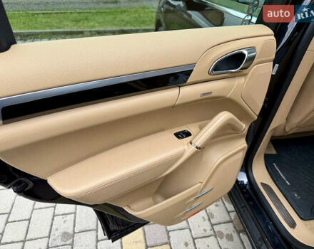 Чорний Порше Cayenne, об'ємом двигуна 3.6 л та пробігом 138 тис. км за 31000 $, фото 19 на Automoto.ua