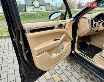 Чорний Порше Cayenne, об'ємом двигуна 3.6 л та пробігом 138 тис. км за 31000 $, фото 9 на Automoto.ua