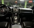 Чорний Порше Cayenne, об'ємом двигуна 3 л та пробігом 93 тис. км за 38000 $, фото 69 на Automoto.ua