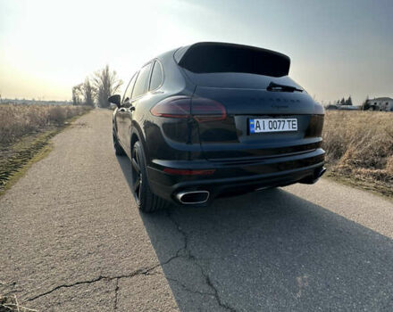Чорний Порше Cayenne, об'ємом двигуна 2.97 л та пробігом 140 тис. км за 32500 $, фото 5 на Automoto.ua