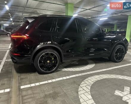 Чорний Порше Cayenne, об'ємом двигуна 3 л та пробігом 93 тис. км за 38000 $, фото 3 на Automoto.ua
