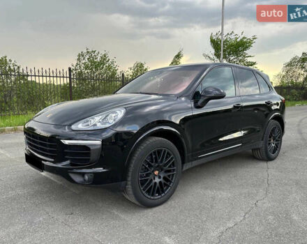 Чорний Порше Cayenne, об'ємом двигуна 2.97 л та пробігом 160 тис. км за 30000 $, фото 1 на Automoto.ua