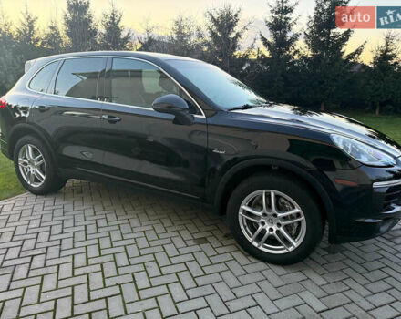 Черный Порше Каен, объемом двигателя 2.97 л и пробегом 170 тыс. км за 34500 $, фото 2 на Automoto.ua