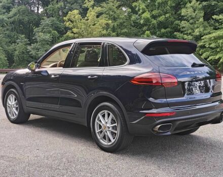 Черный Порше Каен, объемом двигателя 3 л и пробегом 79 тыс. км за 11500 $, фото 5 на Automoto.ua