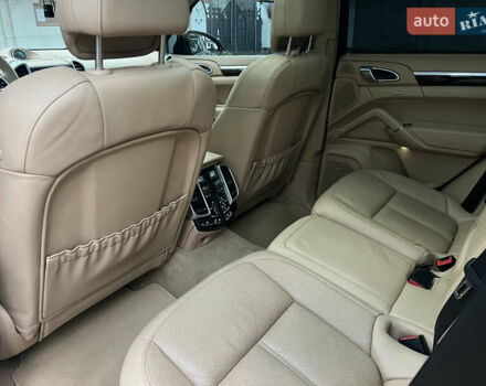 Черный Порше Каен, объемом двигателя 3.6 л и пробегом 274 тыс. км за 24950 $, фото 160 на Automoto.ua