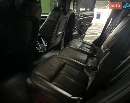 Чорний Порше Cayenne, об'ємом двигуна 3 л та пробігом 93 тис. км за 38000 $, фото 76 на Automoto.ua
