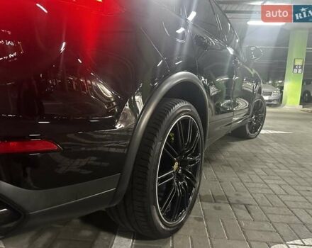 Чорний Порше Cayenne, об'ємом двигуна 3 л та пробігом 93 тис. км за 38000 $, фото 35 на Automoto.ua