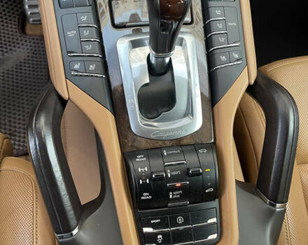 Чорний Порше Cayenne, об'ємом двигуна 3.6 л та пробігом 245 тис. км за 35550 $, фото 14 на Automoto.ua