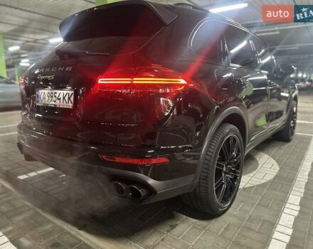 Чорний Порше Cayenne, об'ємом двигуна 3 л та пробігом 93 тис. км за 38000 $, фото 75 на Automoto.ua
