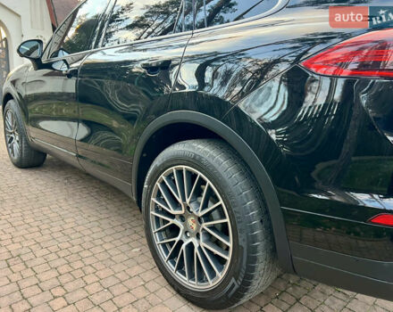 Черный Порше Каен, объемом двигателя 3.6 л и пробегом 274 тыс. км за 24950 $, фото 110 на Automoto.ua