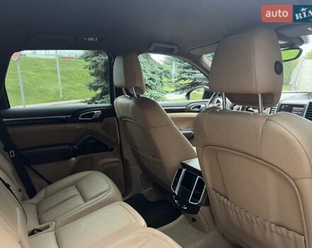 Чорний Порше Cayenne, об'ємом двигуна 3.6 л та пробігом 125 тис. км за 36500 $, фото 26 на Automoto.ua