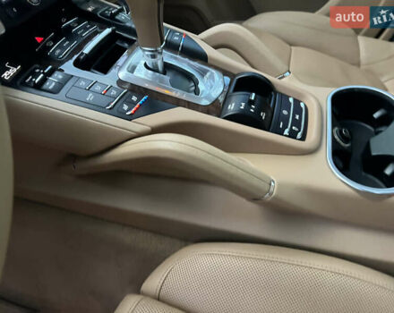 Черный Порше Каен, объемом двигателя 3.6 л и пробегом 274 тыс. км за 24950 $, фото 155 на Automoto.ua