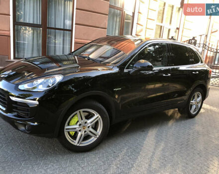 Черный Порше Каен, объемом двигателя 3 л и пробегом 110 тыс. км за 34000 $, фото 6 на Automoto.ua