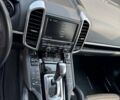 Черный Порше Каен, объемом двигателя 2.97 л и пробегом 170 тыс. км за 33500 $, фото 25 на Automoto.ua