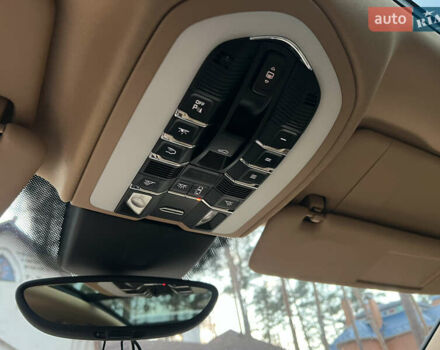 Черный Порше Каен, объемом двигателя 3.6 л и пробегом 274 тыс. км за 24950 $, фото 145 на Automoto.ua