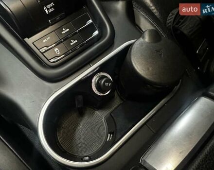 Чорний Порше Cayenne, об'ємом двигуна 3 л та пробігом 93 тис. км за 38000 $, фото 51 на Automoto.ua
