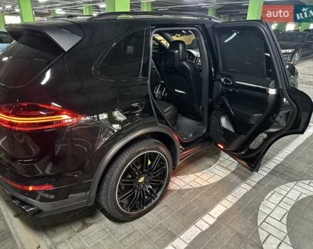 Чорний Порше Cayenne, об'ємом двигуна 3 л та пробігом 93 тис. км за 38000 $, фото 13 на Automoto.ua