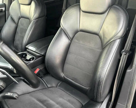 Чорний Порше Cayenne, об'ємом двигуна 2.97 л та пробігом 160 тис. км за 30000 $, фото 13 на Automoto.ua