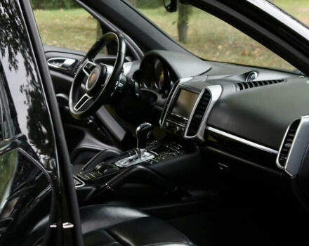 Черный Порше Каен, объемом двигателя 3.6 л и пробегом 201 тыс. км за 26900 $, фото 8 на Automoto.ua