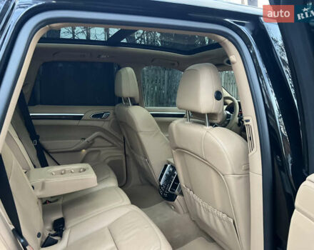 Черный Порше Каен, объемом двигателя 3.6 л и пробегом 274 тыс. км за 24950 $, фото 73 на Automoto.ua