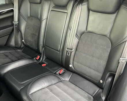 Чорний Порше Cayenne, об'ємом двигуна 2.97 л та пробігом 160 тис. км за 30000 $, фото 12 на Automoto.ua