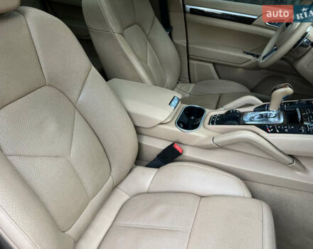 Черный Порше Каен, объемом двигателя 3.6 л и пробегом 274 тыс. км за 24950 $, фото 185 на Automoto.ua