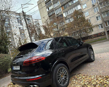 Черный Порше Каен, объемом двигателя 3 л и пробегом 140 тыс. км за 25900 $, фото 84 на Automoto.ua