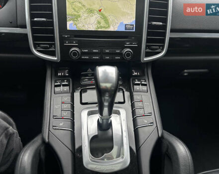 Черный Порше Каен, объемом двигателя 3.6 л и пробегом 100 тыс. км за 26500 $, фото 12 на Automoto.ua