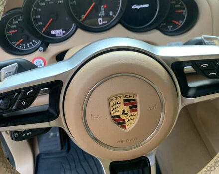 Черный Порше Каен, объемом двигателя 2.97 л и пробегом 194 тыс. км за 31300 $, фото 8 на Automoto.ua