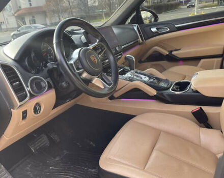 Чорний Порше Cayenne, об'ємом двигуна 3.6 л та пробігом 169 тис. км за 23400 $, фото 16 на Automoto.ua