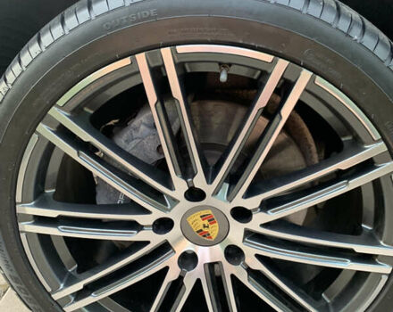 Черный Порше Каен, объемом двигателя 2.97 л и пробегом 194 тыс. км за 31300 $, фото 18 на Automoto.ua