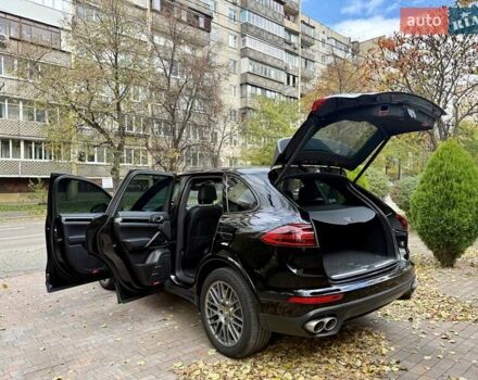 Черный Порше Каен, объемом двигателя 3 л и пробегом 140 тыс. км за 25900 $, фото 30 на Automoto.ua