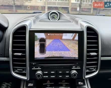 Черный Порше Каен, объемом двигателя 3 л и пробегом 140 тыс. км за 25900 $, фото 88 на Automoto.ua