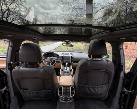 Черный Порше Каен, объемом двигателя 2.97 л и пробегом 249 тыс. км за 37000 $, фото 18 на Automoto.ua