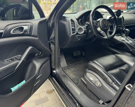 Чорний Порше Cayenne, об'ємом двигуна 2.97 л та пробігом 157 тис. км за 28900 $, фото 19 на Automoto.ua