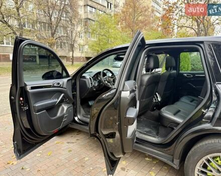 Черный Порше Каен, объемом двигателя 3 л и пробегом 140 тыс. км за 25900 $, фото 44 на Automoto.ua