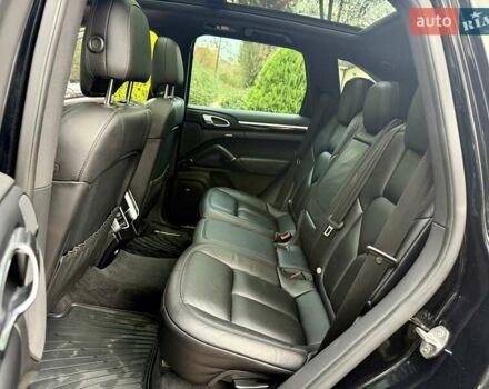 Черный Порше Каен, объемом двигателя 3 л и пробегом 140 тыс. км за 25900 $, фото 47 на Automoto.ua