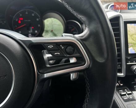 Черный Порше Каен, объемом двигателя 3.6 л и пробегом 100 тыс. км за 26500 $, фото 9 на Automoto.ua