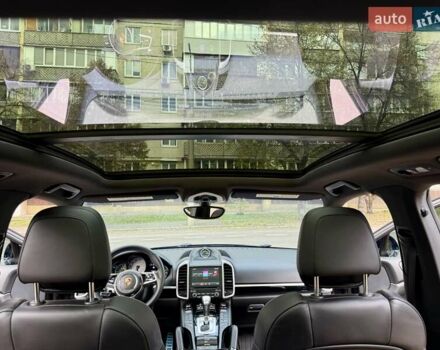 Черный Порше Каен, объемом двигателя 3 л и пробегом 140 тыс. км за 25900 $, фото 37 на Automoto.ua