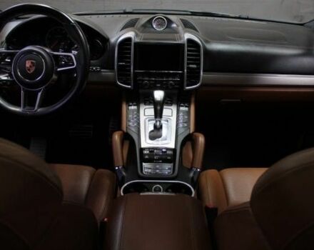 Черный Порше Каен, объемом двигателя 3.6 л и пробегом 132 тыс. км за 25500 $, фото 12 на Automoto.ua
