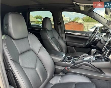 Чорний Порше Cayenne, об'ємом двигуна 3.6 л та пробігом 150 тис. км за 22900 $, фото 28 на Automoto.ua