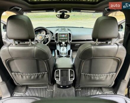 Черный Порше Каен, объемом двигателя 3 л и пробегом 140 тыс. км за 25900 $, фото 36 на Automoto.ua