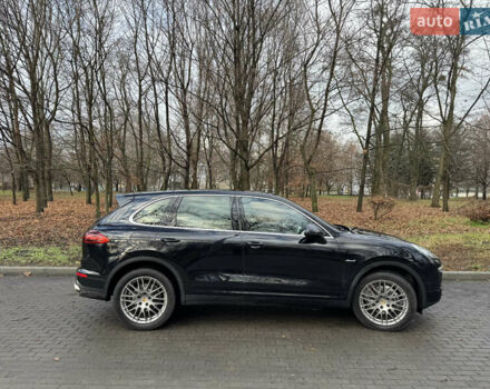 Черный Порше Каен, объемом двигателя 2.97 л и пробегом 249 тыс. км за 37000 $, фото 8 на Automoto.ua