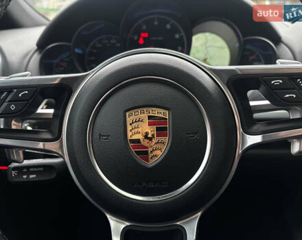 Черный Порше Каен, объемом двигателя 3.6 л и пробегом 100 тыс. км за 26500 $, фото 8 на Automoto.ua