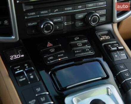 Чорний Порше Cayenne, об'ємом двигуна 3.6 л та пробігом 85 тис. км за 31000 $, фото 17 на Automoto.ua