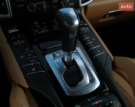Чорний Порше Cayenne, об'ємом двигуна 3.6 л та пробігом 85 тис. км за 31000 $, фото 19 на Automoto.ua